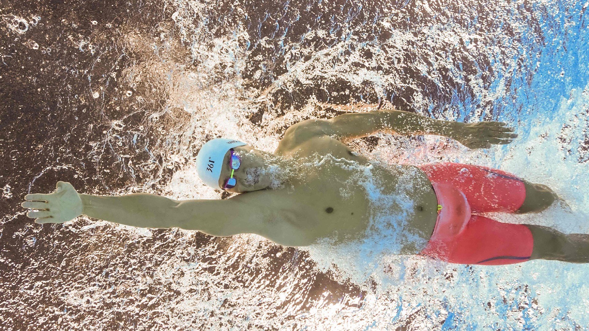 AYX体育官网-波尔曼的全能表现为袋鼠队提供了丰富的战术组合，波尔曼斯